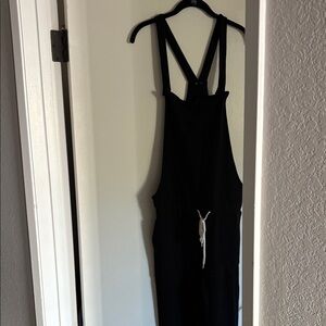 Monrow Black V-Neck Garment